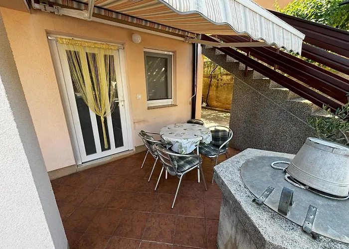 Petar Apartamento Punat