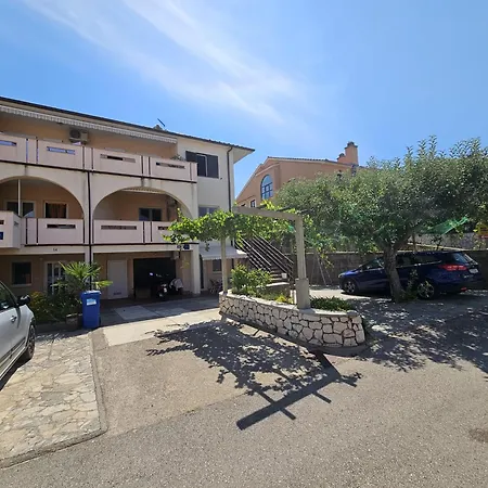 Petar Apartman *